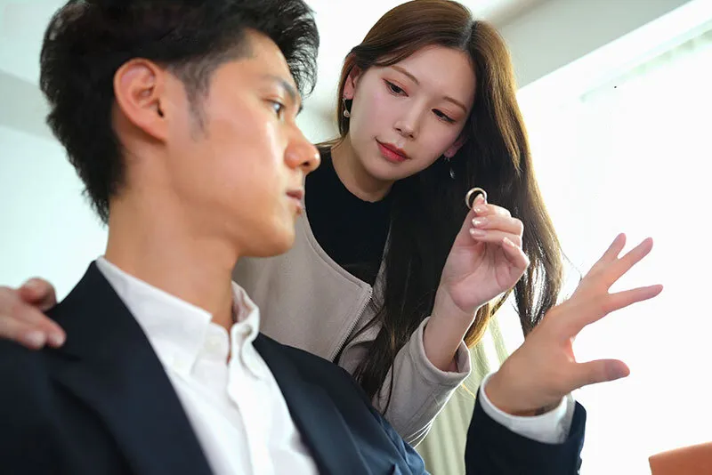 Vợ yêu đi đi giã ngoại, ông chồng ở nhà bị nhỏ em bà xã gạ xxx không trượt phát nào